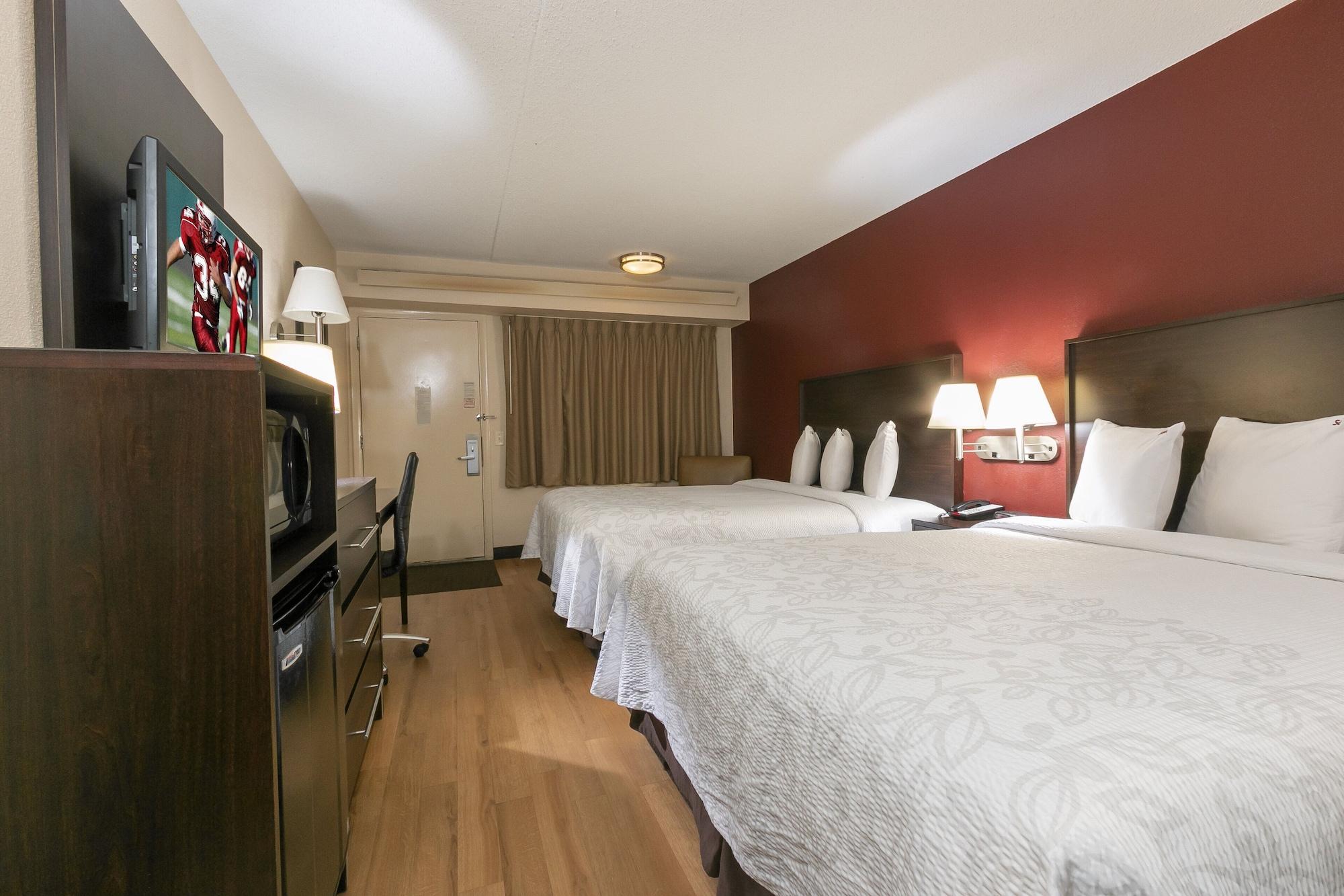 Red Roof Inn Plus+ Wilmington - Newark Christiana Exterior foto