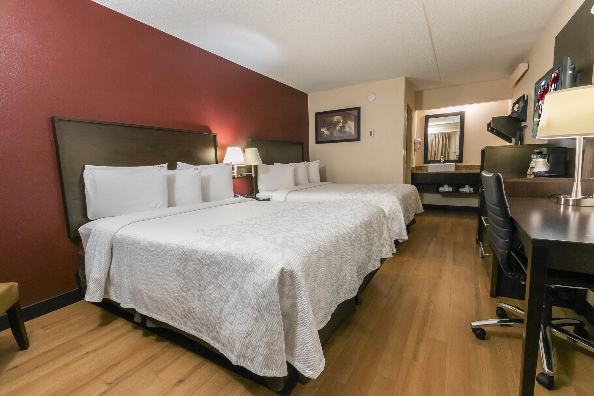 Red Roof Inn Plus+ Wilmington - Newark Christiana Exterior foto